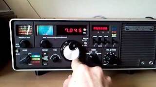 Yaesu FRG7000 Communications Receiver [upl. by Aikyn]