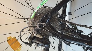 Tuto Graisser correctement votre chaîne de vélo [upl. by Hobey]