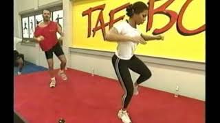 Tae bo Billy Blanks en ESPAÑOL estiramientos y GOlpes [upl. by Merrili114]