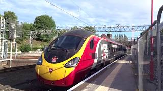 Virgin Train arriving at Stockport railway station 2nd July 2017 [upl. by Landan]