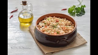 Fagioli cotti nel coccio  Ricette che Passione [upl. by Jarus652]