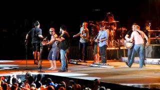 Kenny Chesney ft Zac Brown Band  Runnin down a dream Tom Petty cover [upl. by Tterrej]