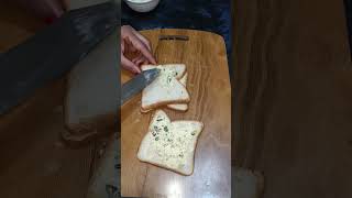 Spyc garlic bread recipe 😋shots like cooking trending viralvideo subscribe 🙏🙏🙏🙏 [upl. by Mota]