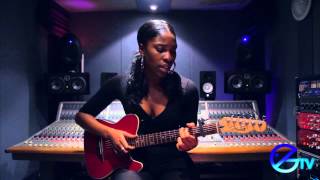 Acoustic Sessions  Sadia McEwen  Man all The Way [upl. by Schlessinger233]