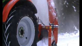 GLOBUS Snøfres GSF255 Snow Blower [upl. by Anaira]