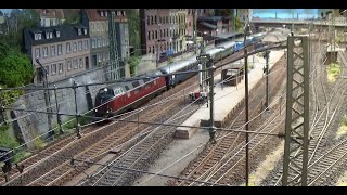 Modellbahn H0 Realistik Ein Sommertag im TrennungsBahnhof Eschwege West [upl. by Parent676]