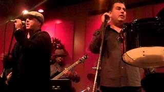 Dw3 Performs Yes Live at Spaghettinis [upl. by Martyn810]