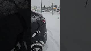 Na Noruega se usa Tesla para aprender a dirigir na auto escola noruega tesla carro neve [upl. by Yellac]