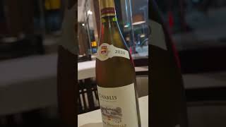 Chablis 2020 frutadomuito aromático com notas de pêssegoanismaçã e manteiga levewine [upl. by Nohsar476]