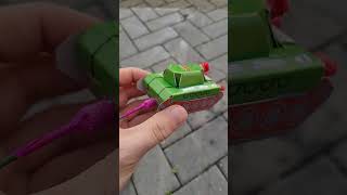 Weco Pyro Tank  Der Feuerwerk Panzer  Firework battle tank  Very cool firework tank shorts [upl. by Irreg278]