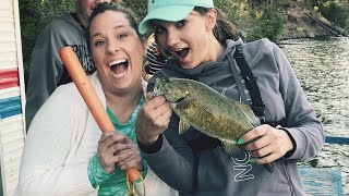 BASS FISHING ON LAKE BILLY CHINOOK HOUSE BOAT [upl. by Pete417]