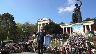 Oberbürgermeister Dieter Reiter  Bayerischer Defiliermarsch  Standkonzert der WiesnKapellen 2015 [upl. by Oinoitna933]