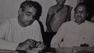 Atal Bihari vajpeyeeji speech on Guru Golwalkar A rare speech [upl. by Ellebasi]