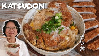 KATSUDON  Grand Bol de Riz Garni de Porc Pané Tonkatsu dŒuf et de Sauce [upl. by Nydroj]