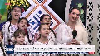 Cristina Stanescu si Grupul vocal „Trandafirul Prahovean”  Fata mandra prahoveana [upl. by Eniagrom]