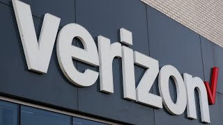 Is Verizon down Customers report SOS mode amid apparent service outage [upl. by Kylie]