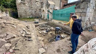 Se encuentran nuevos muros en las excavaciones en el monasterio de Montes de Valdueza [upl. by Rodl831]