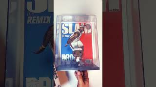 Funko POP NBA Cover 19 LeBron James shorts [upl. by Chemush567]