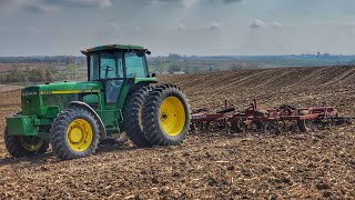 Field Cultivating John Deere 4960 amp White 226 [upl. by Alia720]