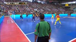 Pep Guardiola vs Tito Vilanova barça football indoor [upl. by Maurilia899]