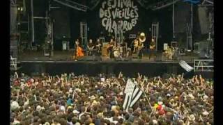 13 Parazite  Tetes Raides  Live Aux Vieilles Charrues  21 Jullet 2001 Carhaix Finistère [upl. by Adnoved]