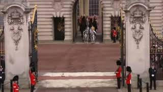 HM The Queen Departs Buckingham Palace  Drummer’s Salute amp Household Cavalry Royal Salute [upl. by Roydd]