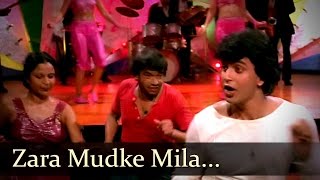 Zara Mudke Mila Aankhein  Mithun  Kim  Disco Dancer  Bollywood Hit Songs  Bappi Lahiri [upl. by Alehtse]