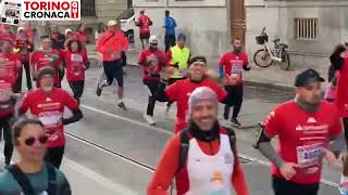 Tutti pazzi per la maratona di Torino riconoscete amici o parenti [upl. by Demetria]