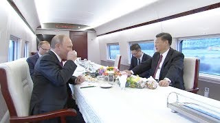 Chinese President Xi and Russian President Putin takes the CRH to Tianjin [upl. by Boar]