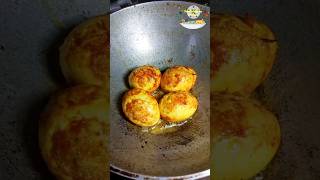 মেঘলা মেঘলা বাতে খিচুড়ি খাব একসাথে খিচুড়ি food cooking viralvideo shortvideo [upl. by Josefa]