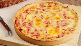 Recette  Quiche lardon jambon [upl. by Enyrhtac]