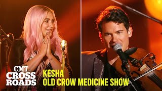 Kesha amp Old Crow Medicine Show Perform “Wagon Wheel”  CMT Crossroads [upl. by Leitao]