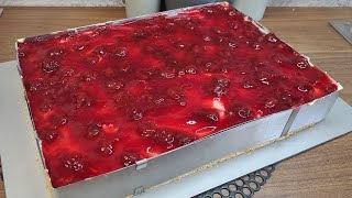 Der beste Rote Grütze Kuchen  Kirsch Rote Grütze Torte super lecker und schnell gemacht [upl. by Stanwinn]