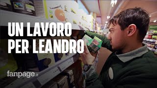 Autismo un lavoro per Leandro quotLimpiego al supermercato lo fa sentire adultoquot [upl. by Ennaj]