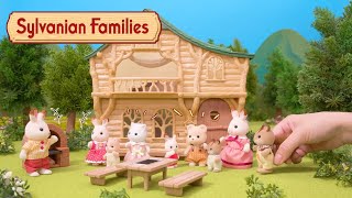 The Lakeside Lodge 👒Unboxing  Sylvanian Families [upl. by Akimit]