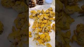 Navaratri Day 2 🪷 Palak ke Pakora Pakoda  shorts yt youtubeshorts shortsfeed [upl. by Anelle571]