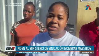 Montecristi Padres de familia piden al MINERD el nombramiento de maestros [upl. by Skyla684]