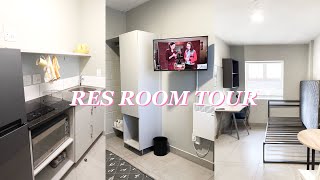 MOVE IN VLOG RES ROOM TOUR  STUDENT ACCOMMODATION CAPE TOWN  UCT  Ntsiko Deneo [upl. by Reifel802]