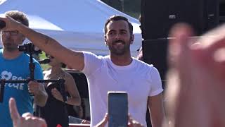 Marco Mengoni  Esseri Umani  31072019  Risorgimarche [upl. by Dwinnell]