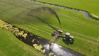 Baggerspuiten  Ecologisch slootschonen  John Deere  Mooijman Groen amp Grondwerken [upl. by Yoccm]