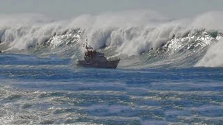 TOP 10 SHIPS IN HORRIBLE STORMS CAUGHT ON CAMERA [upl. by Yvel]