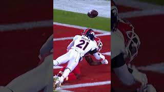 Tyreek Hill makes an insane catch 😳nfl highlights [upl. by Hege]