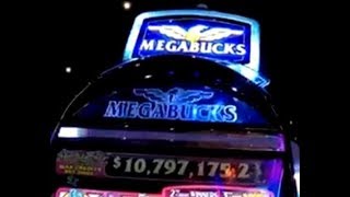 Megabucks Slot Machine play in Vegas [upl. by Walter]