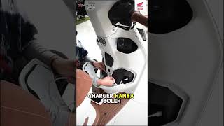 Aman Atau Tidak Charge HP di Honda Stylo 160  Honda [upl. by Iznekcam]