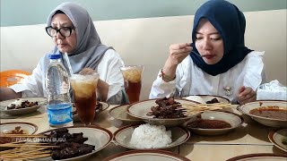 SATE APALEH GEUREUGOK  KULINER WAJIB BAGI PELINTAS JALAN BANDA ACEH  MEDAN [upl. by Augusto764]