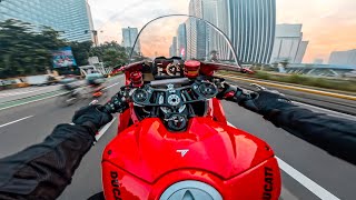 AFTER SAHUR RIDE 2024‼️ DUCATI PANIGALE V4🔥 [upl. by Civ966]