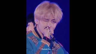 BTS V😘 bts tamil whatsapp status Manogari song bts V hot tamil edit [upl. by Nnylrefinnej791]