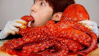 ASMR SPICY FIRE GIANT OCTOPUS 불닭 대왕 문어 먹방 MUKBANG SEAFOOD SQUID EATING SOUNDS Gurita Bạch tuộc 大王タコ [upl. by Ledda]