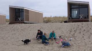 Strandhuisje Kijkduin  NIEUW Slapen op het strand van ZuidHolland [upl. by Nilsoj]