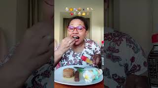 Asmr e mukbang comendo alimentos doces asmrfood asmrsound [upl. by Payson455]